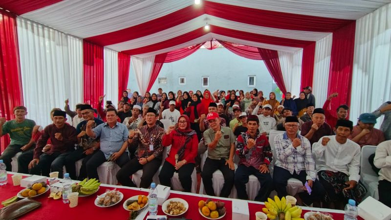 Reses Wakil Ketua DPRD Kota Depok, Yuni Indriany di Kelurahan Pengasinan, Kecamatan Sawangan, Depok. (Foto: Malik Sihite) 