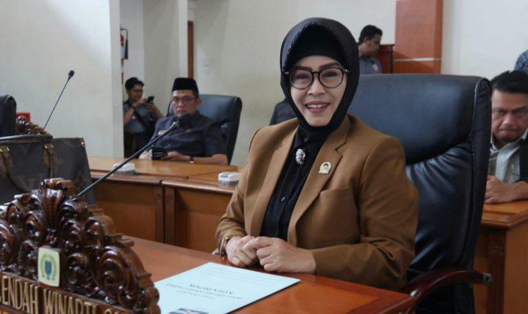 Sekretaris Komisi B DPRD Kota Depok, Endah Winarti. (Foto: Siaran Depok/Humas DPRD Kota Depok)