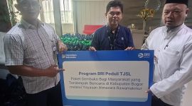 Bank Rakyat Indonesia KC Cibubur menyalurkan bantuan 1000 paket sembako kepada masyarakat terdampak bencana di Kabupaten Bogor (Foto Istimewa)