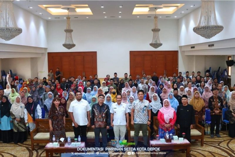 Wakil Wali Kota Depok, Chandra Rahmansyah membuka kegiatan Pelatihan Budaya Sekolah Aman dan Nyaman bagi Kepala Sekolah dan Wakil Kepala Sekolah Kota Depok, Kamis (16/07/2026) di Aula lantai 10 Gedung Dibaleka 2, Balai Kota Depok (Sumber: Situs Resmi Prokopim Kota Depok)