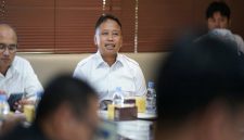 Wali Kota Depok, Supian Suri, saat menghadiri Kick-Off Meeting ROW Plan dan Basic Design Konstruksi Bukaan Tol Cipayung Jaya pada rencana Jalan Tol Depok-Antasari bersama Direktorat Jalan Bebas Hambatan Ditjen Bina Marga Kementerian PU di Jakarta, Senin (27/7/2026). (Sumber foto: Indoraya Today/Ist)