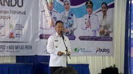 Wali Kota Depok, Supian Suri saat memberikan informasi mengenai Job Fair di Kota Depok. (Sumber foto: Siaran Depok)