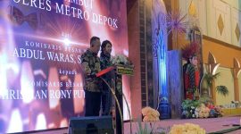 Sambutan Kapolres Metro Depok Kombes Pol Dr. Christian Rony Putra pada acara pisah sambut Kapolres Metro Depok di Hotel Bumi Wiyata, Rabu malam (29/07). (Foto: Siaran Depok)