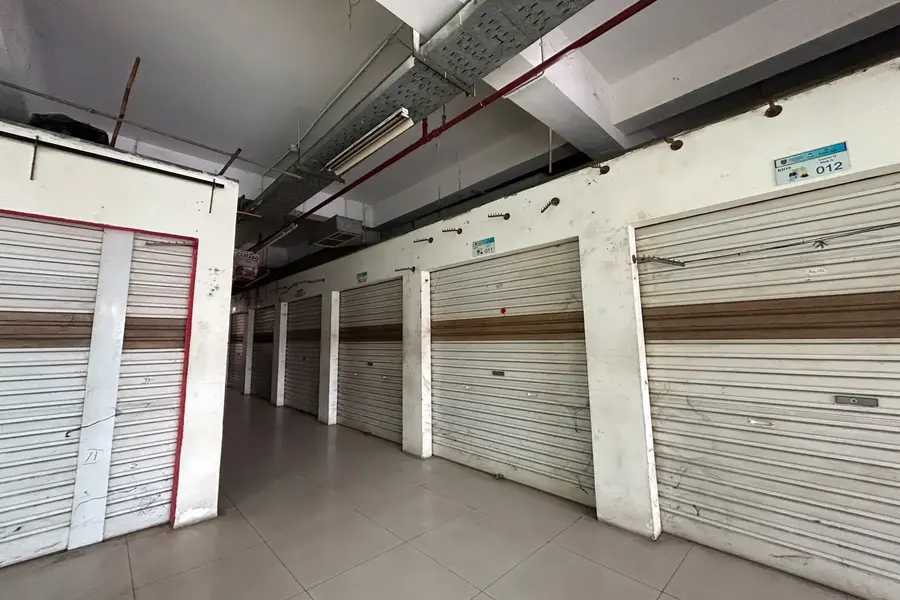 Kondisi kios di Pasar Cisalak. (Sumber foto: Diskominfo Depok)