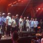 Wakil Wali Kota (Wawalkot) Depok, Chandra Rahmansyah, didampingi unsur Forkopimda saat menyampaikan sambutan pada konser malam puncak perayaan HUT ke-81 Republik Indonesia tingkat Kota Depok di Lapangan Kelurahan Bedahan, Kecamatan Sawangan, Sabtu (22/08/26) malam. (Sumber foto: Siaran Depok/AN Rafi)