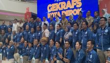Kebersamaan Wakil Wali Kota Depok, Chandra Rahmansyah dengan DPC GEKRAFS Kota Depok. (Kredit foto: Siaran Depok/AN Rafi)