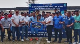 Irekaps FC meraih juara pertama pada Kompetisi Soeratin U13 dan U15 setelah menaklukkan Newland FA Limo dengan skor 1-0. (Sumber foto: Dokumentasi Narasumber)