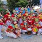 Ibu-ibu yang tergabung di Sasana Bulan RW 07 Kampung Ciherang Kelurahan Sukatani Tapos menggelar Karnaval Kemerdekaan dengan tema Go Green. (Sumber foto: Dokumentasi Narasumber)
