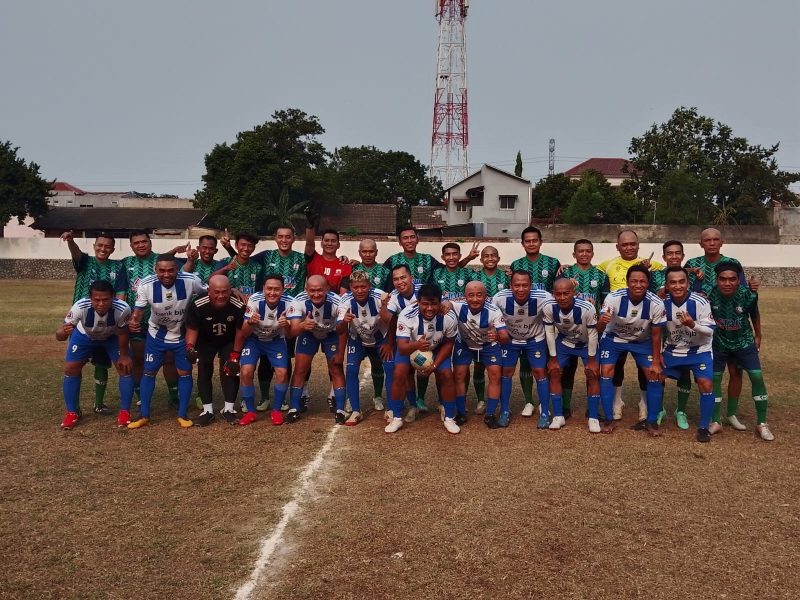 The Legend Pemain Timnas berkumpul di Kukusan untuk memperebutkan Laga Pertandingan Trofeo Brotherhood. (Sumber foto: Dokumentasi narasumber)