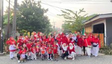 Jalan sehat yang digelar oleh warga RT 004 RW 009 Sukatani. (Sumber foto: Dokumentasi narasumber)