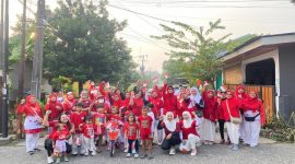 Jalan sehat yang digelar oleh warga RT 004 RW 009 Sukatani. (Sumber foto: Dokumentasi narasumber)