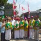 Wakil Wali Kota Depok, Chandra Rahmansyah berfoto bersama peserta Kampung Pancasila di Kelurahan Depok Jaya. (Sumber foto: Siaran Depok/AN Rafi)