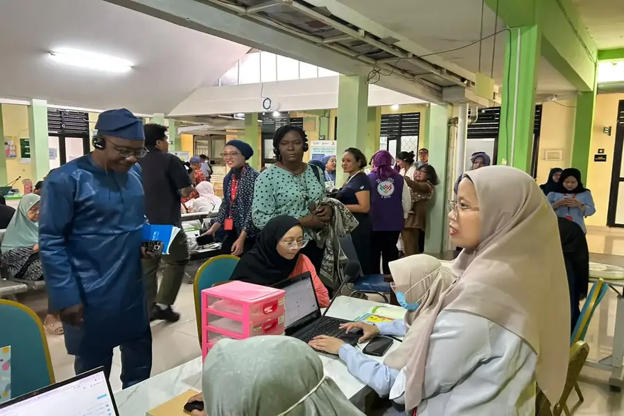 Delegasi Nigeria meninjau Integrasi Layanan Primer Siklus Hidup di Puskesmas Sukmajaya, Kecamatan Sukmajaya, Selasa (04/08/26). (Sumber foto: Diskominfo Depok).