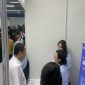 Wakil Wali Kota Depok, Chandra Rahmansyah berdialog dengan salah satu perusahaan yang berpartisipasi pada Job Fair Depok 2026. (Sumber foto: Siaran Depok/ AN Rafi)