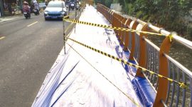 Kondisi terakhir trotoar yang ada di Jalan Raya Sawangan, Pancoran Mas. (Sumber foto: Jurnal Depok)