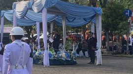 Pada Rabu (23/9/2026), Wali Kota Depok Supian Suri bertindak sebagai inspektur upacara pada Peringatan Hari Perhubungan Nasional (Harhubnas) 2026 tingkat kota, yang diselenggarakan di halaman Kantor Dishub Kota Depok. (Foto: Siaran Depok/AN Rafi)