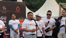 Sambutan sekaligus pelepasan PaSKI Fun Walk yang disampaikan oleh Wali Kota Depok, Supian Suri pada Minggu (27/09/2026). (Sumber foto: Siaran Depok/AN Rafi)