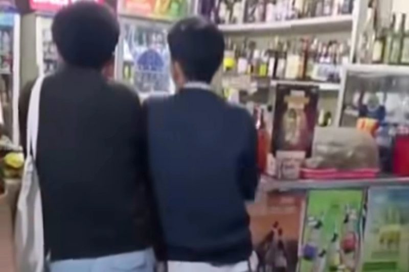 Beradarnya tangkapan gambar aksi pelajar membeli miras yang viral di media sosial langsung direspons serius oleh Wali Kota Depok, Supian Suri. (Foto: Indoraya Today)