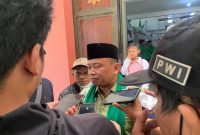 Wali Kota Depok, Supian Suri saat diwawancarai di daerah Sawangan. (Minggu, 6 September 2026). (Foto: Siaran Depok/AN Rafi)
