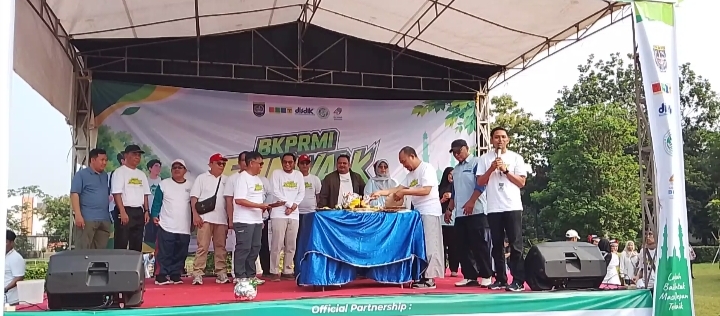 Puncak peringatan Hari Ulang Tahun (HUT) ke-49 BKPRMI Kota Depok yang digelar di Alun-Alun Grand Depok City (GDC). (Sumber foto: SiaranDepok/AN Rafi)