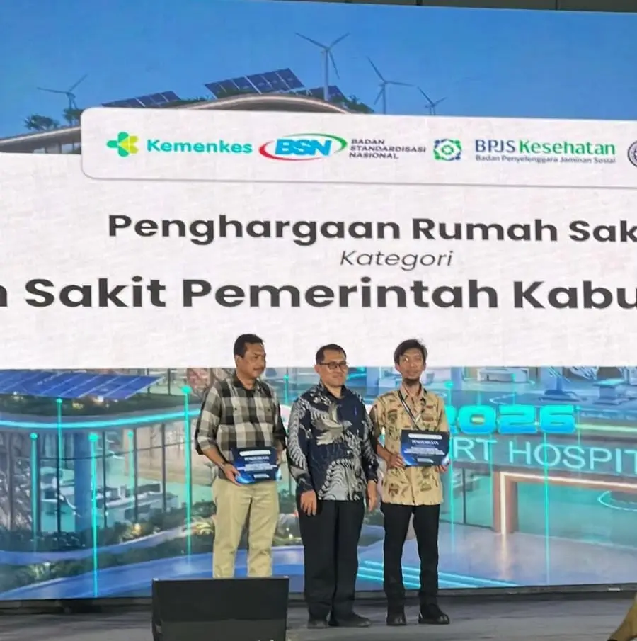 RSUD ASA Kota Depok kembali mengukir prestasi dengan memboyong penghargaan di forum internasional 5th INAHEF 2026. Momen tersebut diwakili langsung oleh jajaran manajemen rumah sakit. (Foto: RSUD ASA Kota Depok)