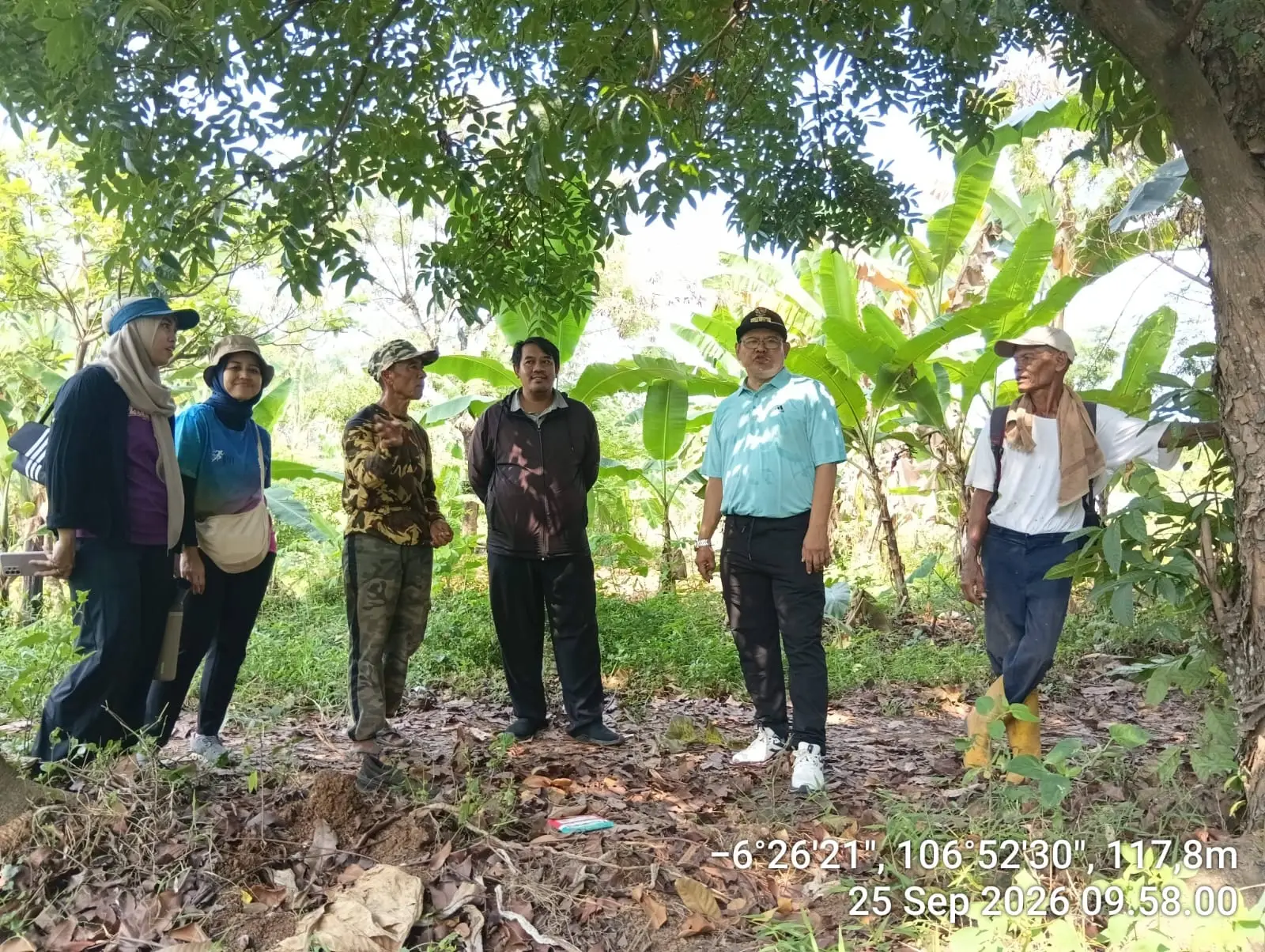 Titik-titik lokasi bantuan sumur bor di wilayah Cimpaeun ditinjau langsung oleh Kementan RI, DKP3 Depok, dan Aparatur Kelurahan Cimpaeun pada Jumat (25/9/2026). (Foto: Kelurahan Cimpaeun)