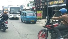 Kondisi Jalan Raya Limo yang mengalami kepadatan kendaraan. (Sumber foto: Jurnal Depok)