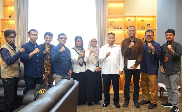 Perwakilan Kementerian ESDM diterima oleh Wali Kota Depok, Supian Suri pada Rabu (30/09/2026). (Sumber foto: Jurnal Depok)