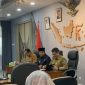 Wali Kota Depok, Supian Suri memimpin rapat koordinasi mengenai tata kelola Pasar Cisalak yang bertempat di Ruang Rapat Edelweis, Senin (5/10/2026). (Sumber foto: Siaran Depok/AN Rafi)