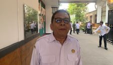 Kepala SMAN 4 Depok, Maman Mahruddin. (Sumber foto: Siaran Depok/AN Rafi)