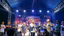 Wali Kota Depok, Supian Suri hadir dan memberikan sambutan pada gelaran Cimanggis Night Festival di Lapangan Komplek Paspampres, Kelurahan PGS, Kecamatan Cimanggis, Sabtu (10/10/26) malam. (Sumber foto: Dokumentasi istimewa)