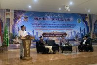 Sambutan dalam agenda Sarasehan Depok Kota Inklusif Tahun 2026 disampaikan oleh Wakil Wali Kota Depok, Chandra Rahmansyah. Acara tersebut diselenggarakan oleh Komisi Kerukunan Antarumat Beragama MUI Kota Depok pada Rabu (14/10/2026). (Foto: Siaran Depok/AN Rafi)