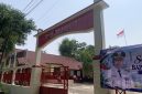Gedung SDN Depok Baru 8 terlihat jauh lebih layak dan memadai setelah direvitalisasi oleh Kementerian Dikdasmen RI. (Foto: Siaran Depok/AN Rafi)