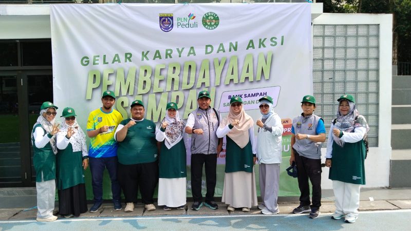 Yayasan Peduli Lingkungan Sehat, PLN Peduli dan Kormi melaksanakan  Festival Bank Sampah Gelar Kary serta aksi Pemberdayaan Sampah. (Sumber foto: Istimewa)