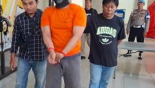Seorang pelaku penjambretan terhadap seorang mahasiswi di Jalan H. Amat diringkus Satreskrim Polres Metro Depok. (Sumber foto: Istimewa)